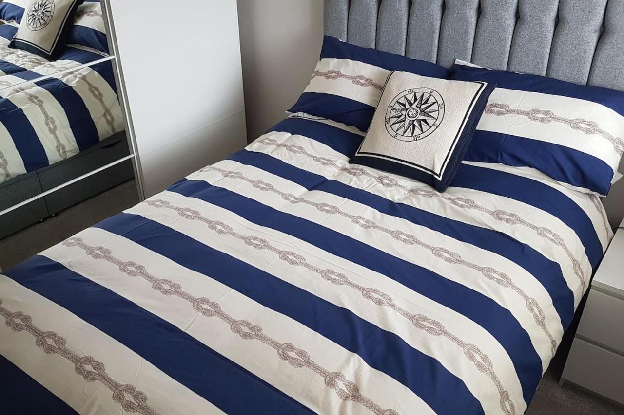 3 Bedroom Deganwy Sea View Beach House Ll31 Buitenkant foto