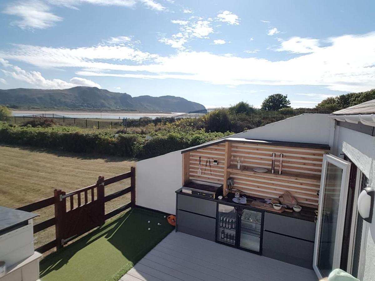 3 Bedroom Deganwy Sea View Beach House Ll31 Buitenkant foto