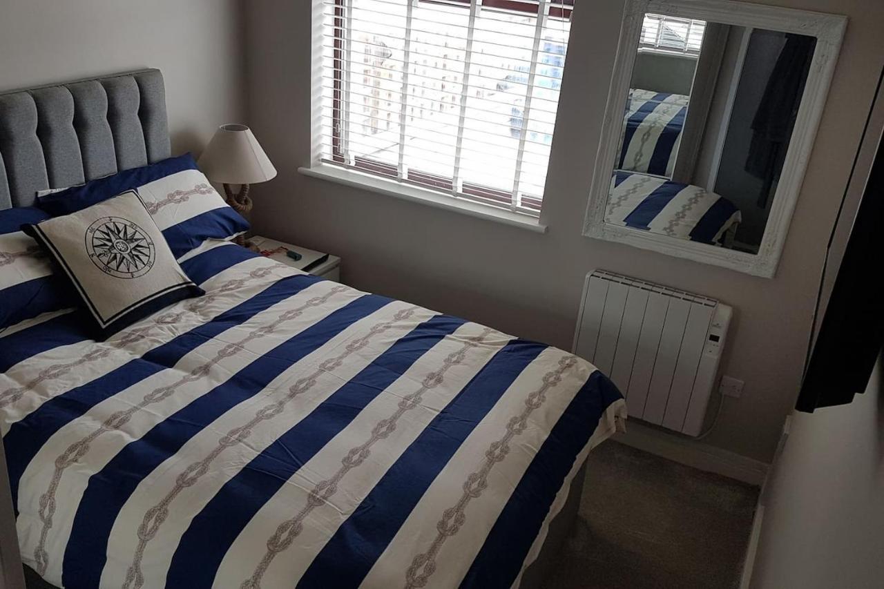 3 Bedroom Deganwy Sea View Beach House Ll31 Buitenkant foto