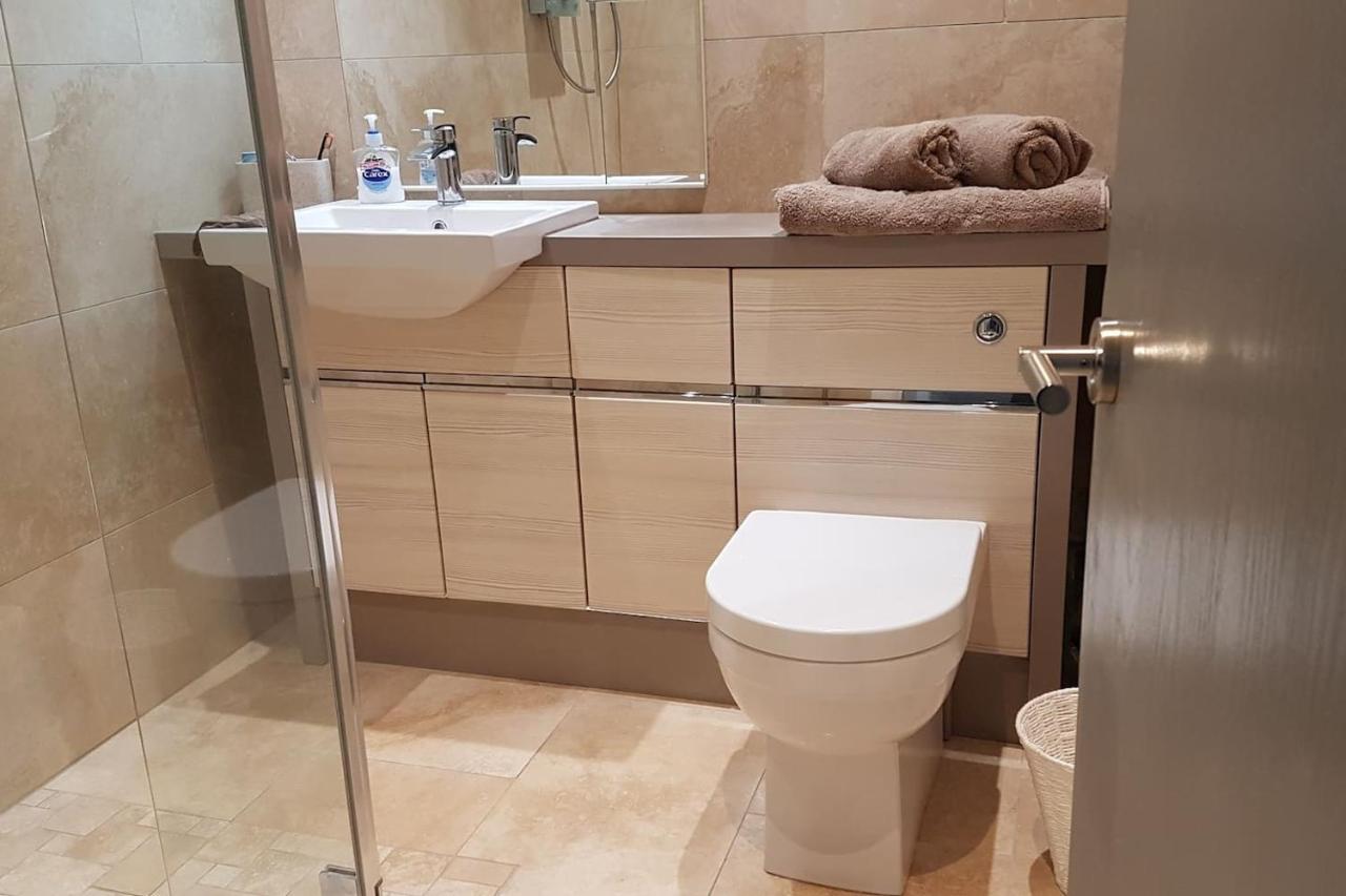3 Bedroom Deganwy Sea View Beach House Ll31 Buitenkant foto