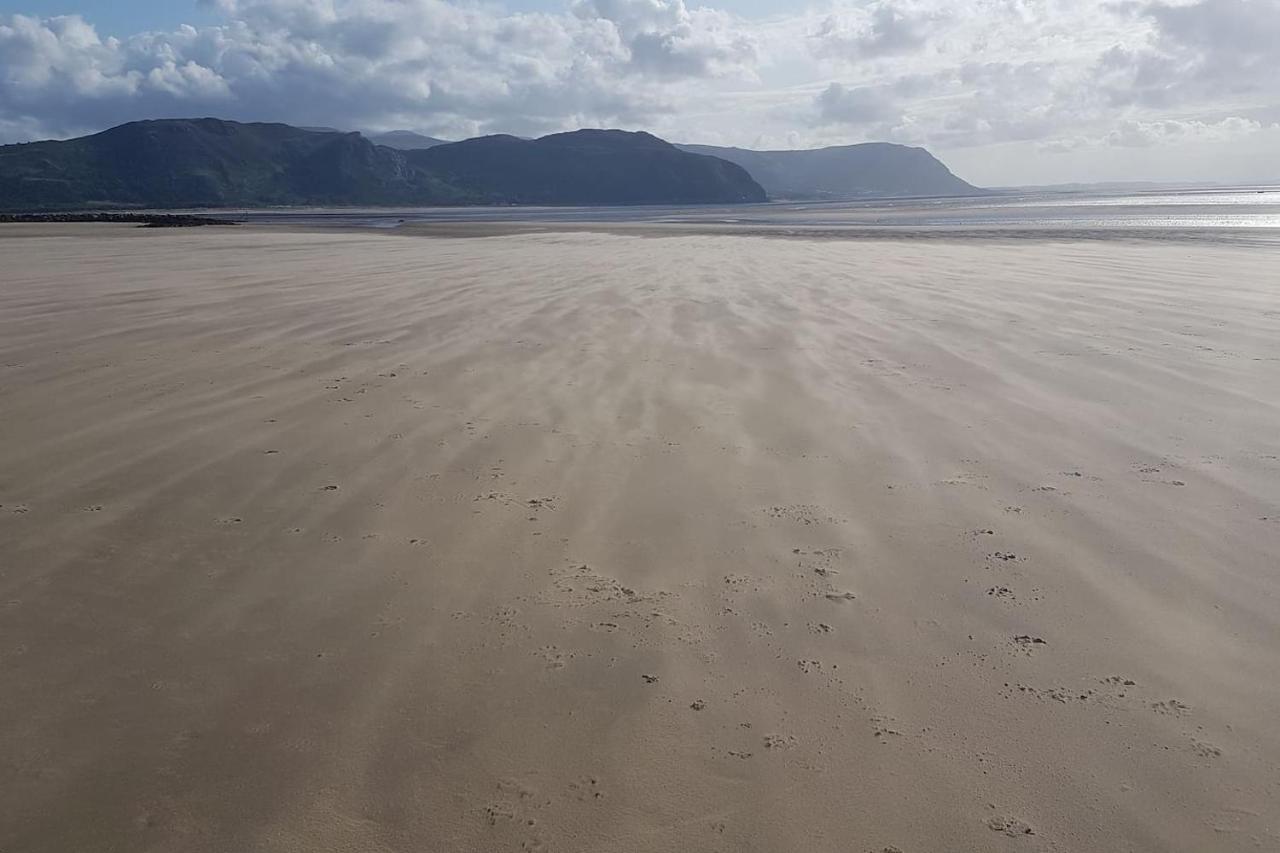 3 Bedroom Deganwy Sea View Beach House Ll31 Buitenkant foto