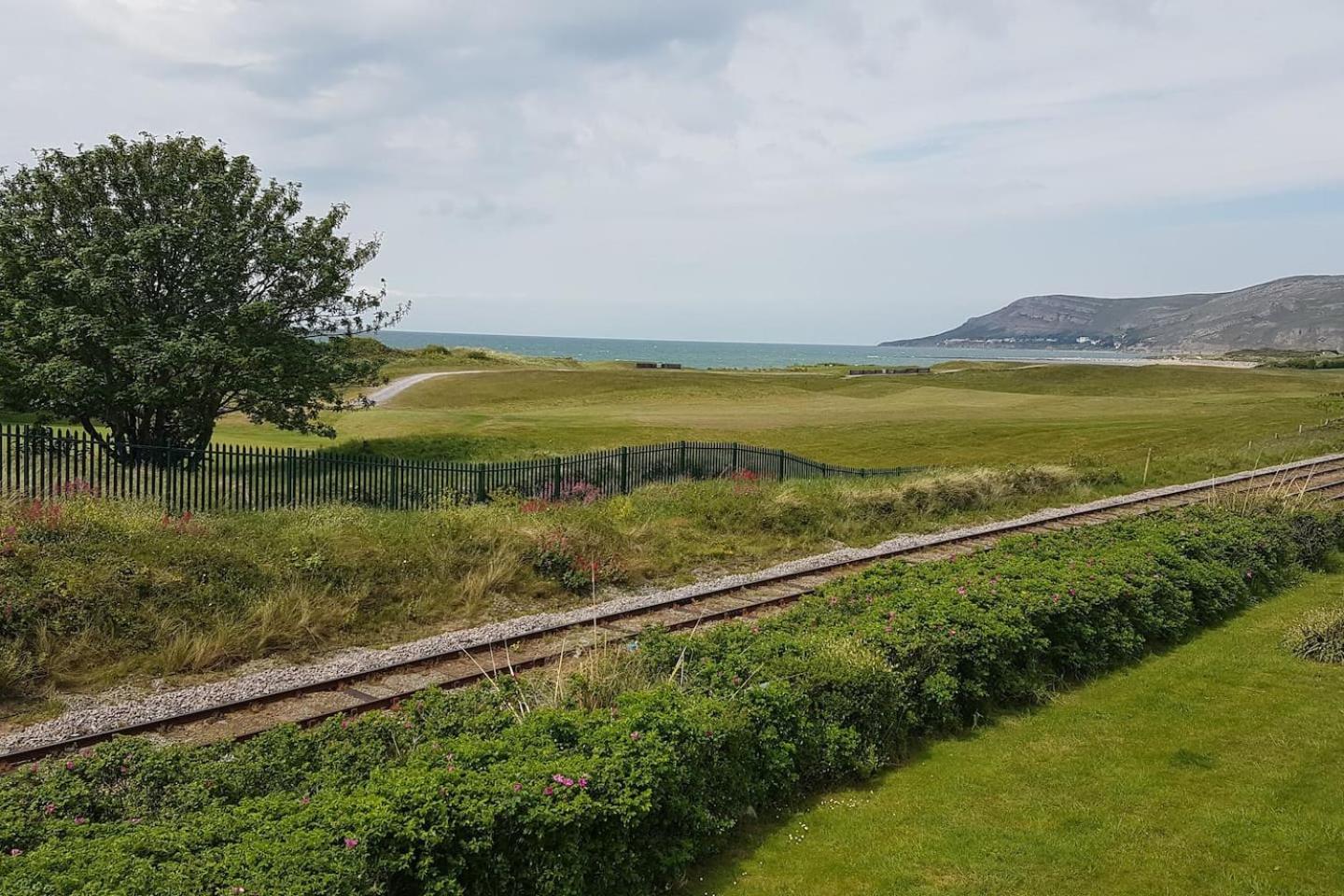 3 Bedroom Deganwy Sea View Beach House Ll31 Buitenkant foto