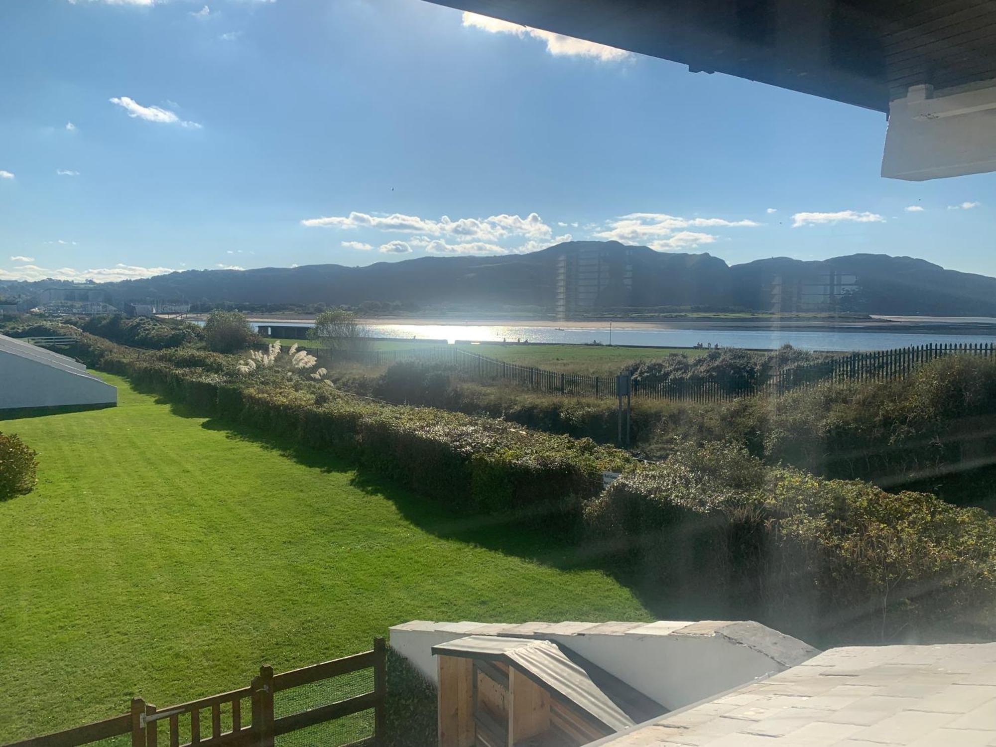 3 Bedroom Deganwy Sea View Beach House Ll31 Buitenkant foto